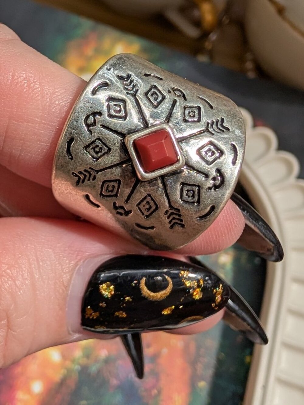 Retro Boho Southwestern Design Costume Ring w/ Faux Coral & Elastic Band